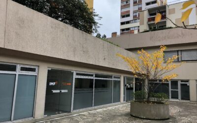 PARIS 20 / VENDU