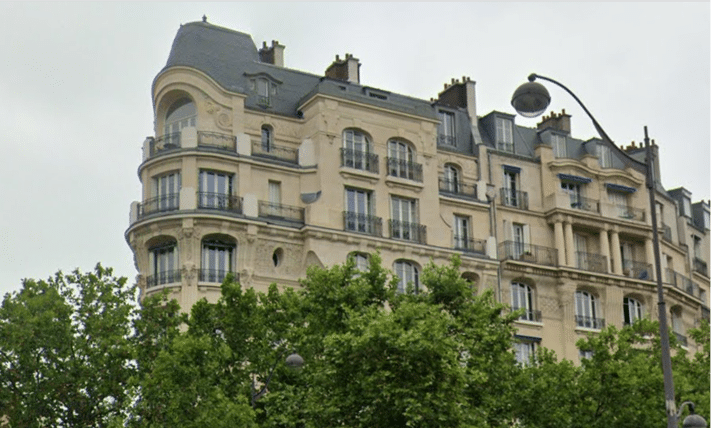 PARIS 12 / VENDU